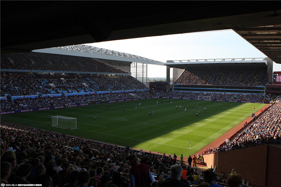 上海申花续约斯卢茨基，欲在亚冠和巴西引援中提升竞争力，期待其带领球队争冠。