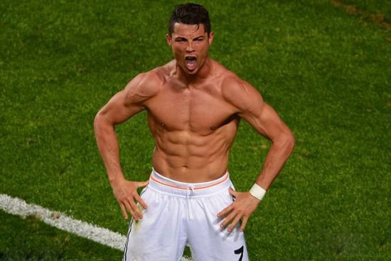 英超官方晒近两年圣诞积分榜：利物浦和阿森纳同分领跑（英超官方公布近两年圣诞积分榜：利物浦与阿森纳并列榜首）