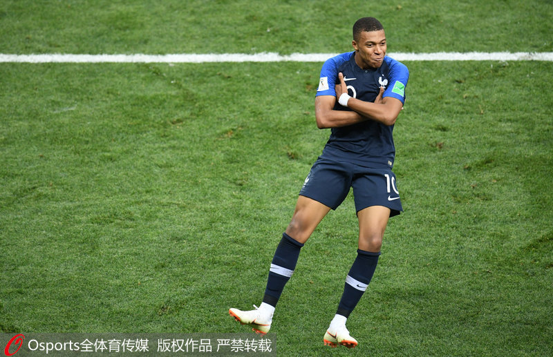 索默：我会弹吉他和钢琴；退役后我应该不当教练，压力太大了