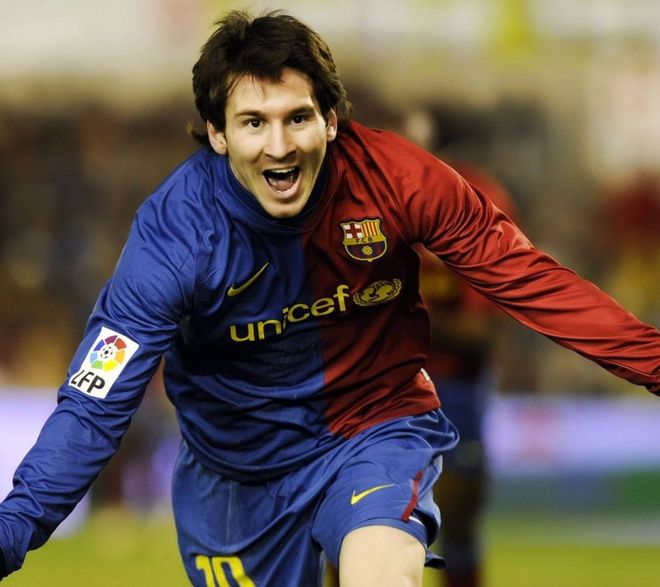 媒体人：河南球迷个人项目《制造越位》本周日将在郑州开展