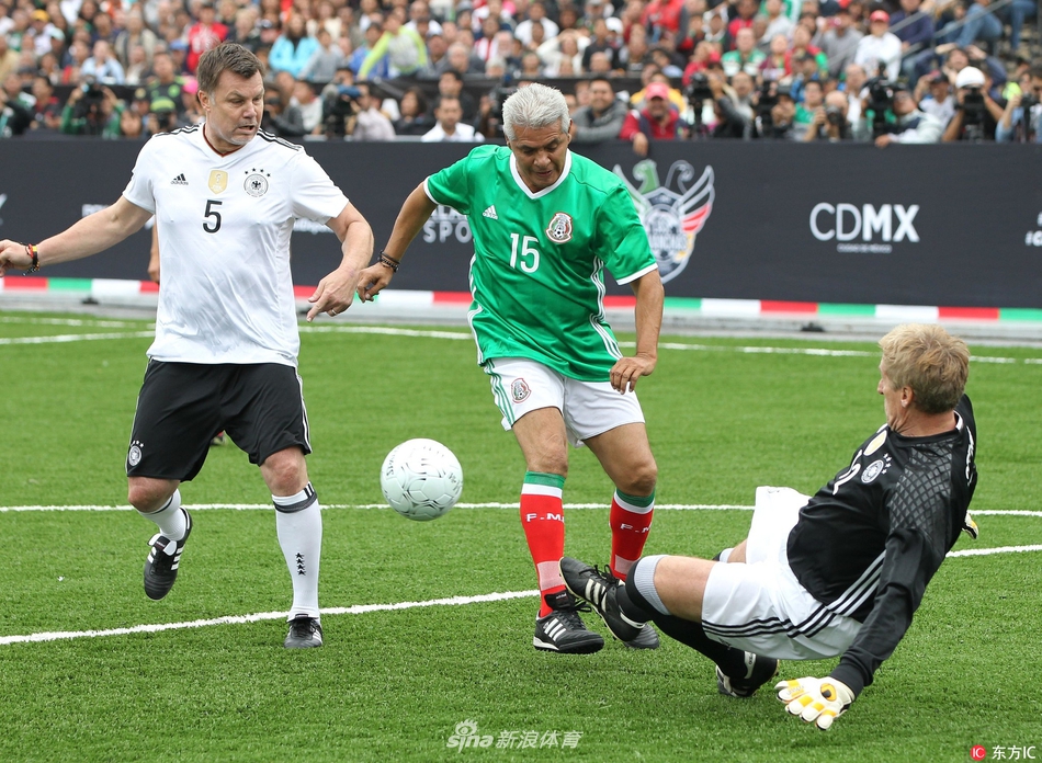 新赛季英超前瞻：红军卫冕难 阿森纳剑指破咒（英超新季前瞻：利物浦卫冕艰难，阿森纳誓破魔咒）